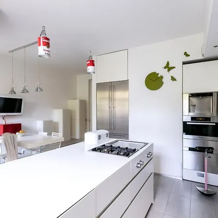 Via Ponchielli By Onefinestay *