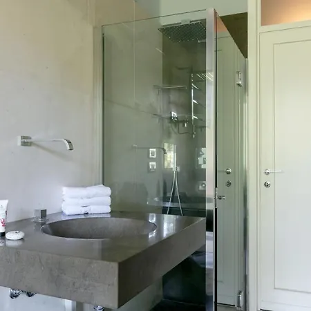 Via Ponchielli By Onefinestay * Milán