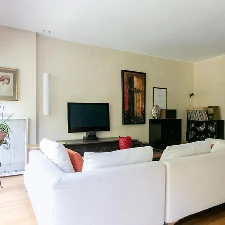 Via Ponchielli By Onefinestay * Milán